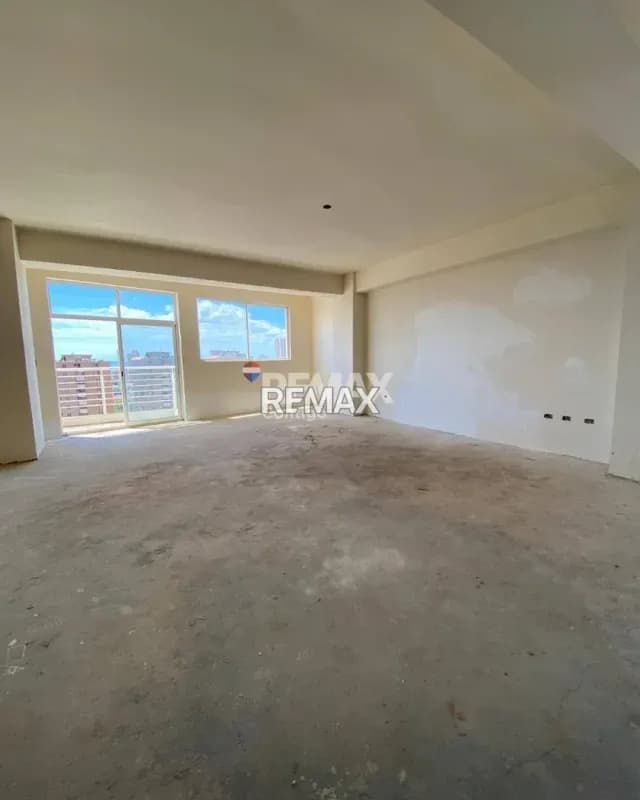Apartamento en Edificio Santo Estefano, Don Bosco. Piso Alto