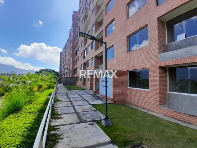 VENTA DE APARTAMENTO EN URB. LOS NARANJOS DEL CAFETAL