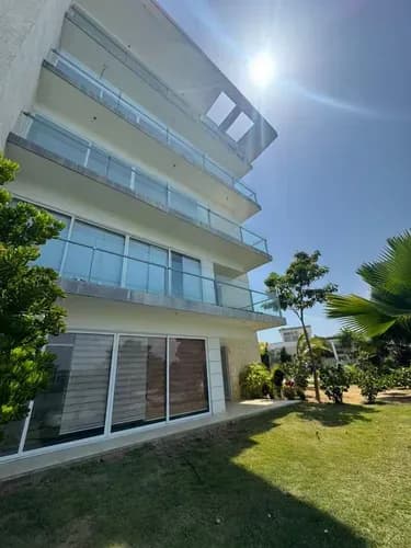 Venta De Apartamento En Tucacas Obra Blanca, Planta Baja, Puerto Morrocoy Conjunto Exclusivo (cl)