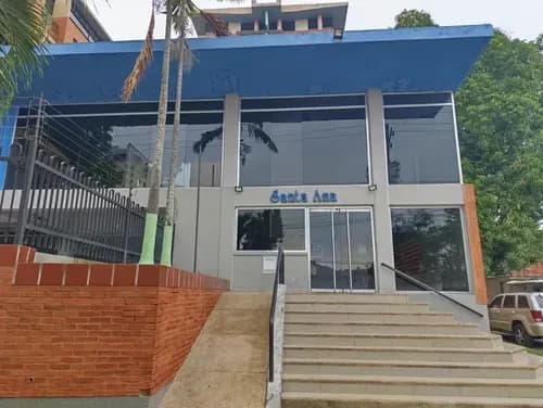 Mc Alquila Apartamento En Res Santa Ana, Agua Blanca - Skg-115