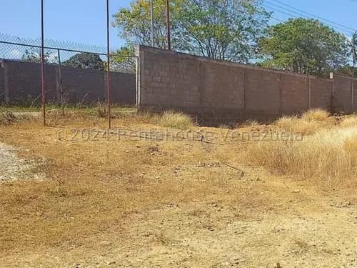 Lcda. Milagros Inmuebles Nazareth Terreno En Venta En Cabudare Lara La Mata. Codigo Del Inmueble 25-3363 Economica Residencial Economico Comercial