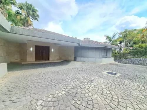 La Lagunita Se Vende Extraordinaria Casa De Una Planta Recién Remodelada Ih6