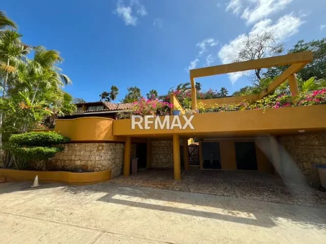 VENDE: Impecable Casa Equipada en El Retiro - Sanare – Autonomía Eléctrica y Confort Total.