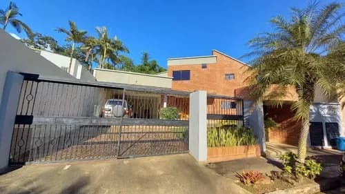 Jeannet Gonzalez Vende Hermosa Casa En Altos De Guataparo - 2 Niveles