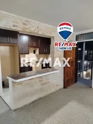 Tu Nuevo Hogar en La Beatriz: Apartamento Impecable, Remodelado y Listo para Habitar.