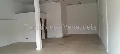 Raíza Suárez Alquila 2 6 4 6 6 4 Estupendo Local Comercial De 48 M2, Vigilancia Privada, Cerco Eléctrico, 2 Baños, Ubicado En El Centro De Barquisimeto