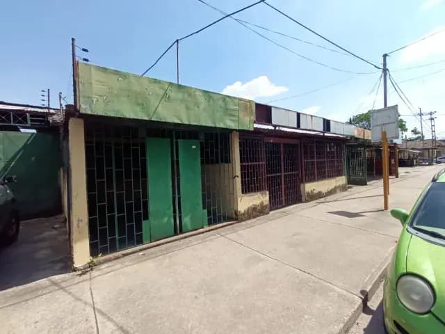 Local comercial en la avenida michelena