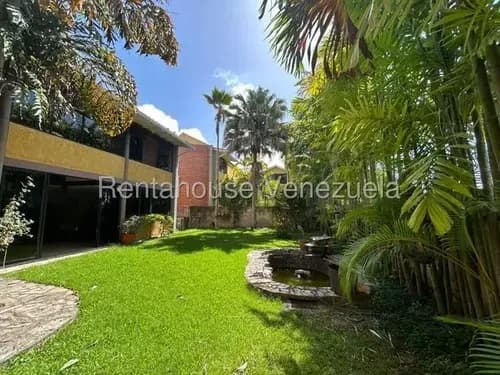 Casa De Múltiples Niveles En Venta En Miranda Yr264111