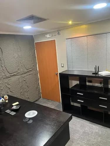 Oficina En Venta C.e. Talislandia El Viñedo - 2 Puestos Y Aire Central (solo Clientes) Ne-ske