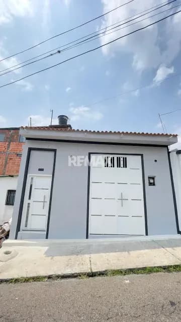 EN VENTA CASA DE UN SOLO NIVEL LAS FLORES
