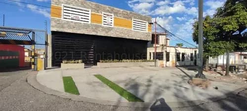 Moderno Edificio Con 7 Oficinas Y Galpon Con Mezanina En Venta Centro - Este De Barquisimeto. Urbanizacion La Concordia. 25-15636 As-dc