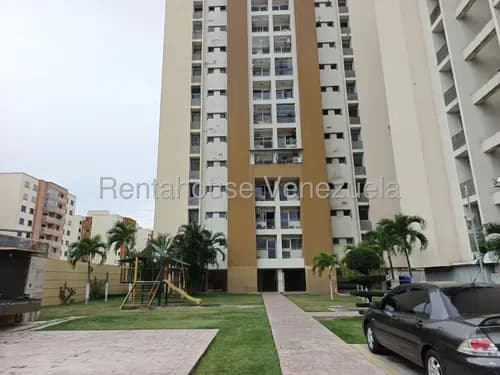 Héctor Malavé Alquila Cómodo Y Elegante Apartamento, Amoblado Y Equipado, Listo Para Habitar Al Oeste De Barquisimeto.