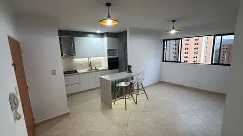 Apartamento En Venta Urb. Valle Blanco. Valencia. Remodelado, Vigilancia, Piscinas, Excelentes Servicios (mer)