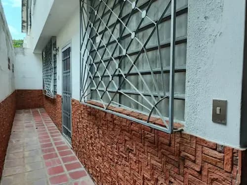 Casa En Venta De Oportunidad En La California Norte Detras Del Intt Facil Acceso