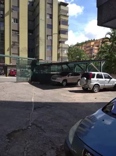 Alquilo Local Comercial En Av Princ Cafetal