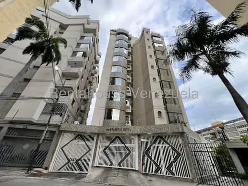 En La Urbanizacion San Isidro Se Vende Apartamento De Lujo De 166mts2 Cod-26-3036 Mmarin