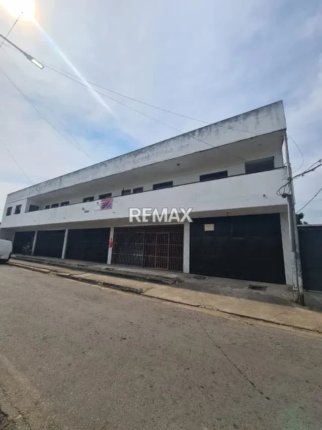 En Venta Edificio Palmierí Guigue