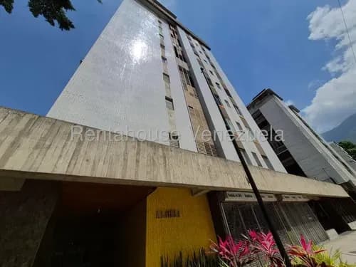 Y.t. Apartamento En Venta, Los Palos Grandes Mls #26-18965