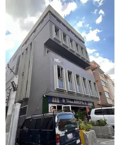 Alquilo Oficina 300m2 La Urbina 4739