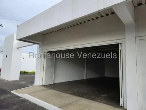 Maritza Lucena Alquila Local Comercial En Cabudare, Cód. 26-4760, Con Vigilancia Y Cámaras De Seguridad, Pozo Propio. Ideal Para Negocio Minorista.