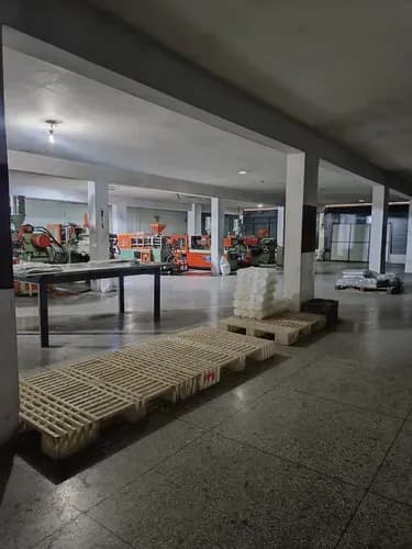 Estructura Comercial E Industrial Ubicado En La Canderlaria Valencia Carabobo. Julian Acosta 176