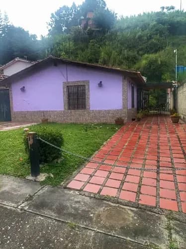 Casa En Venta De Una Planta Urbanización La Fontanera Los Teques