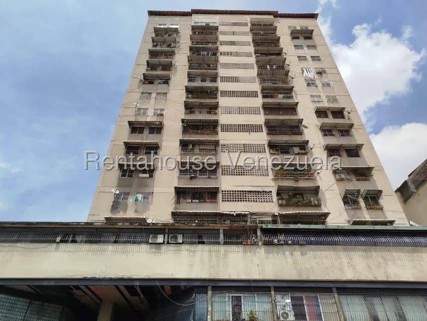 Apartamento (1 Nivel) en Venta en Parroquia Santa Teresa, Distrito Metropolitano