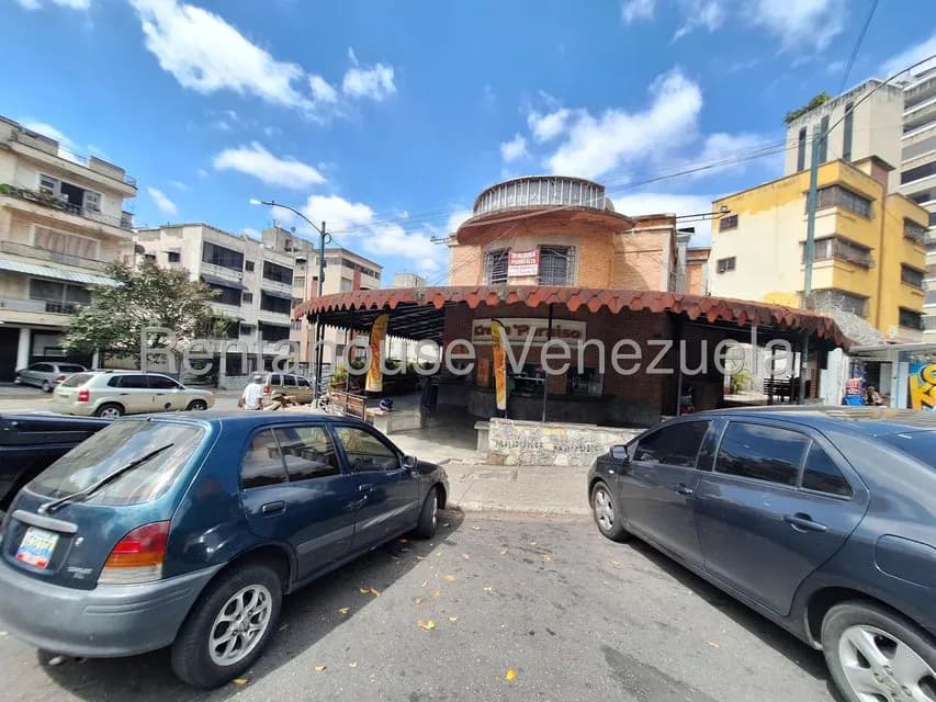 Casa (Duplex) en Venta en San Bernardino, Distrito Metropolitano