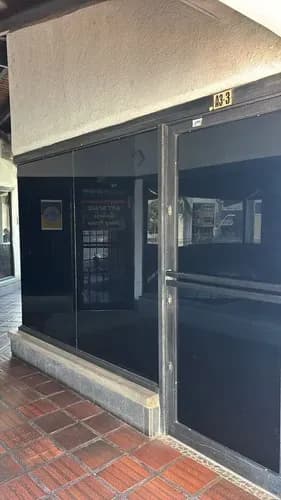 Alquiler, Local Comercial. Excelente Ubicación A3-3