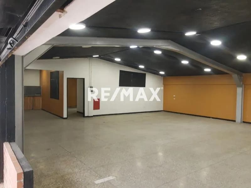 VENTA DE LOCAL COMERCIAL, URBANIZACION LAS MERECEDES.CABUDARE