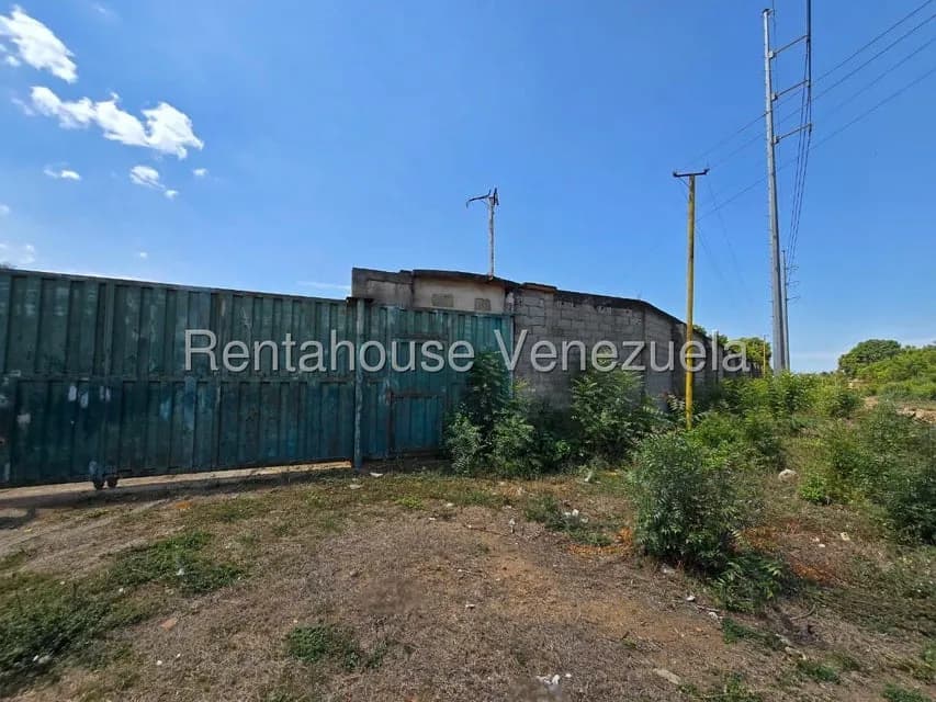 Comercial (Industrial) en Alquiler en La N, Zulia