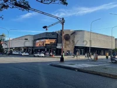 local en alquiler Capital Plaza