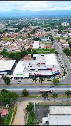 Estacion De Servicio En Autopista Sur Valencia Terreno Propio Y Locales Gmendez