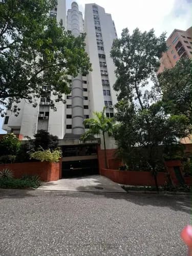 Inzitu Realtors Vende Apartamento En Res Los Himalayas Urb El Bosque Valencia Ir-ml