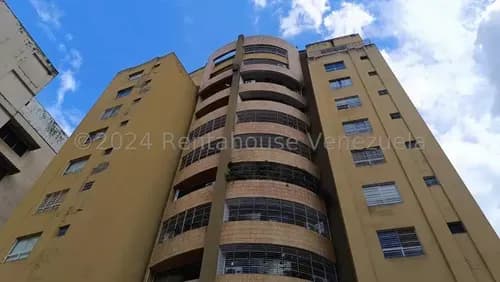 Apartamento En Venta En Las Palmas 26-10197