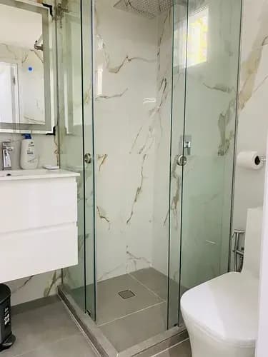 En Venta Exclusivo Apartamento De Lujo, Totalmente Remodelado Y Amoblado (kl)