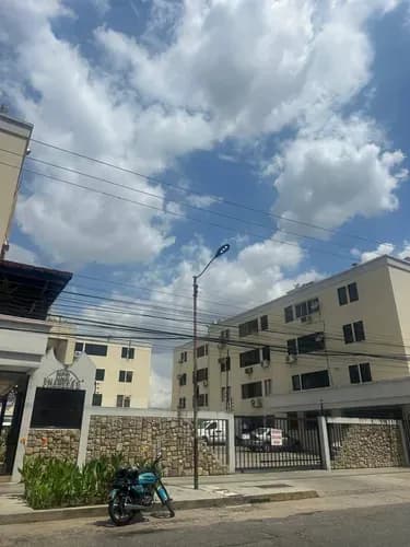 Apartamento En Venta Resd. Frameka, Urb. Agua Blanca - Valencia. Cerca De Zona Comercial, Facial Acceso A La Autopista Y Vias Principales. Dapo