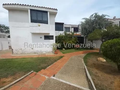 J.a.g - Vende Amplio Apartamento Duplex Tipo Townhouse | Solo 12 Unidades | Acceso Directo Piscina, En Una De Las Zonas Mas Estratégica De La Isla De Margarita - Porlamar, Nueva Esparta.