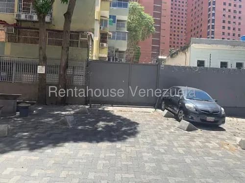 Se Ofrece En Alquiler Funcional Galpon Ubicado En Sabana Grande