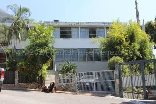 Casa En Venta En Venta Los Palos Grandes, Mls 26-19646