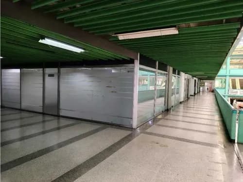 Oficina Comercial En Venta En El Cc Paseo Las Industrias Lv-9642903