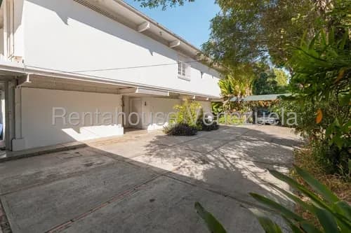 Casa En Venta Los Chorros. Cód. #25-12558