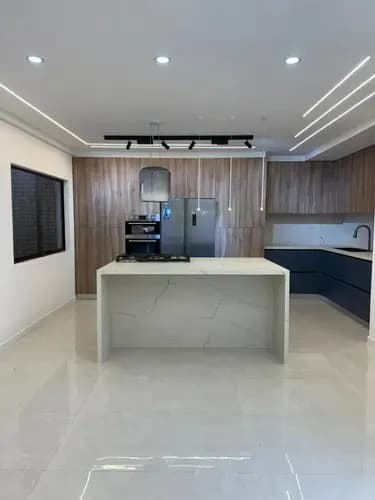 En Venta: Exclusivo Y Moderno Townhouse A Estrenar Con Pozo De Agua E Inversor Residencias Alto Samán, Urbanización Mañongo Kp-frs