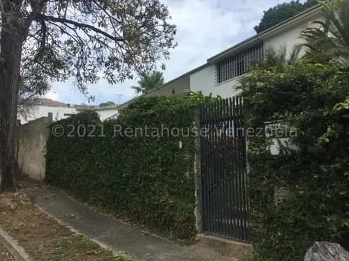 Ls Vende Casa Prados Del Este Calle El Carmen