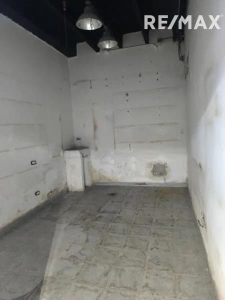 Alquiler de local para Deposito en centro Comercial Regina (DP-03)