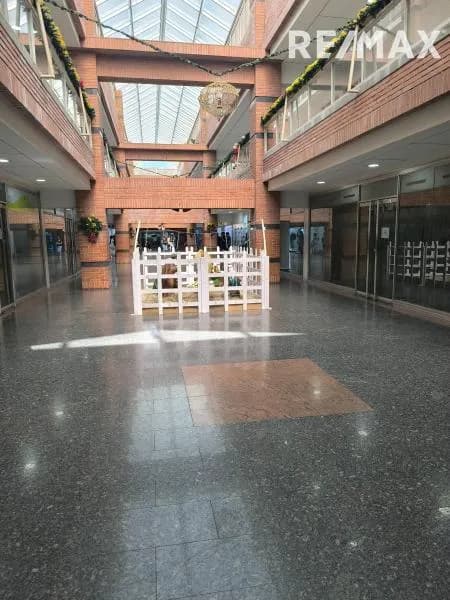 Alquiler de local en Centro Comercial Regina CP-18