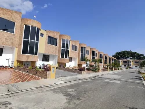 Venta Townhouse San Diego La Cumaca Belmonti Villa