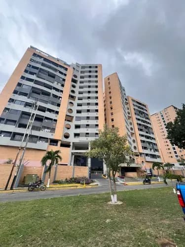 Apartamento En Alquiler: Residencias Monte Alegre Country Urb. Tazajal R-LG