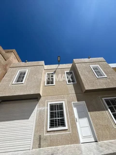 Se vende Espectacular Town House en Villa la Ribereña Ubicado en Lago Mar Club villas en Isla Dorada zona norte de la ciudad*