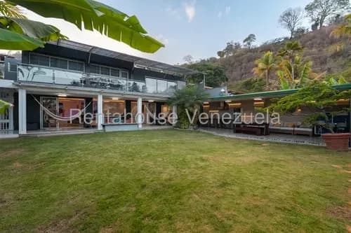 Casa En Venta En Prados Del Este Gimnasiojardin